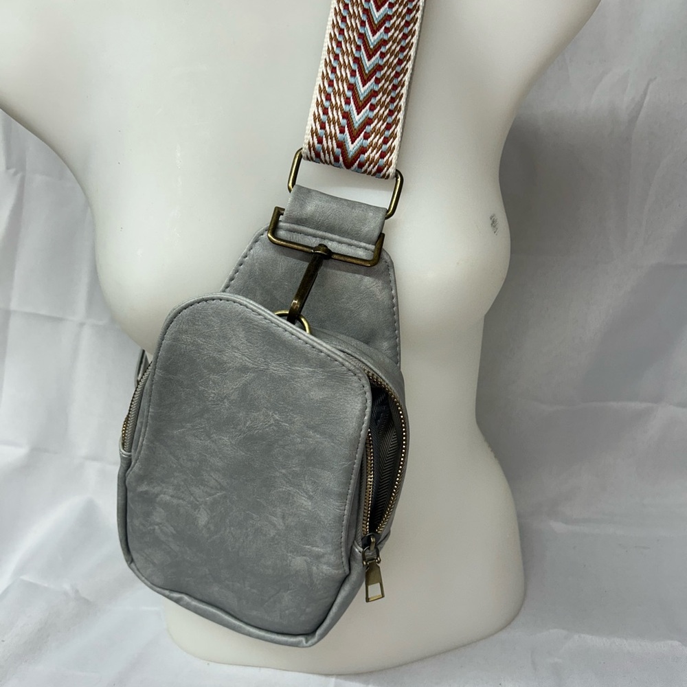 Gray Sling Bag With Patterned Strap - image 5